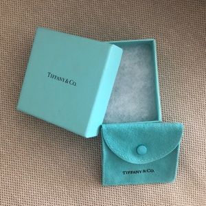 Tiffany box and dust bag set